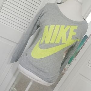 Nike long sleeve size xs